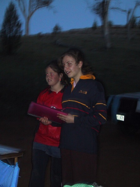 Tess, Louise and questions.jpg  (39.0 Kb)